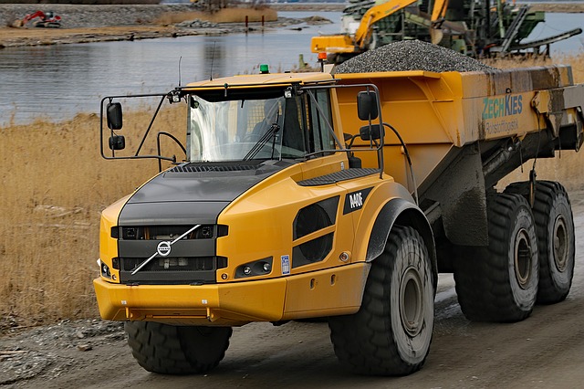 volvo sklápěč